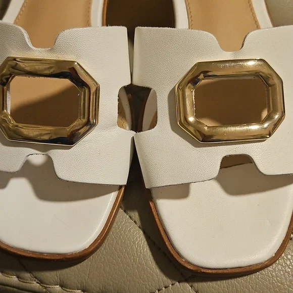 Steve Madden White Sandals with Gold Buckle - Picture 3 of 7